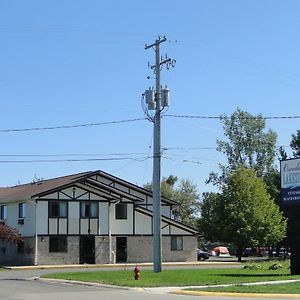 Oscoda Lakeside Hotel